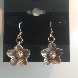Silver pierced flower earrings